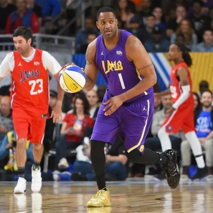 我国女队展 我国女队展